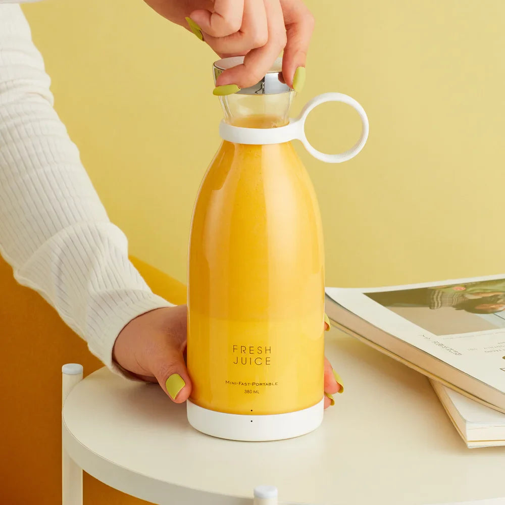 Smoothie On-the-Go Blender